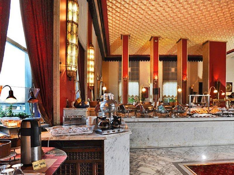 Shepheard Hotel Cairo Exterior photo