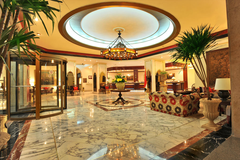 Shepheard Hotel Cairo Exterior photo