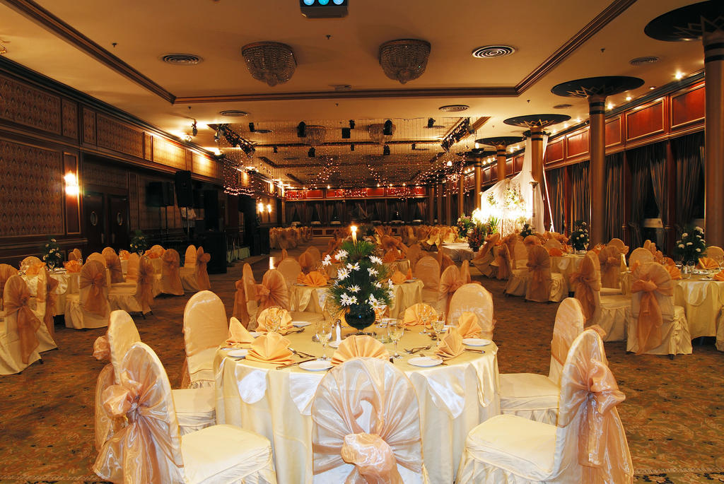 Shepheard Hotel Cairo Exterior photo